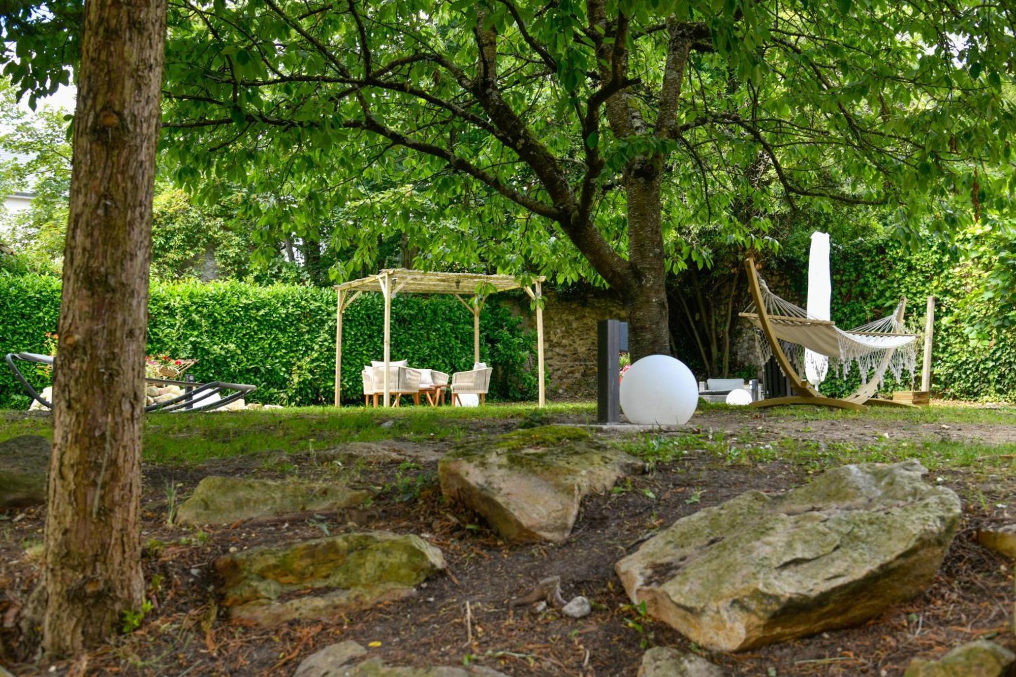 Enjoy Garden Hotel Vierzon Kültér fotó